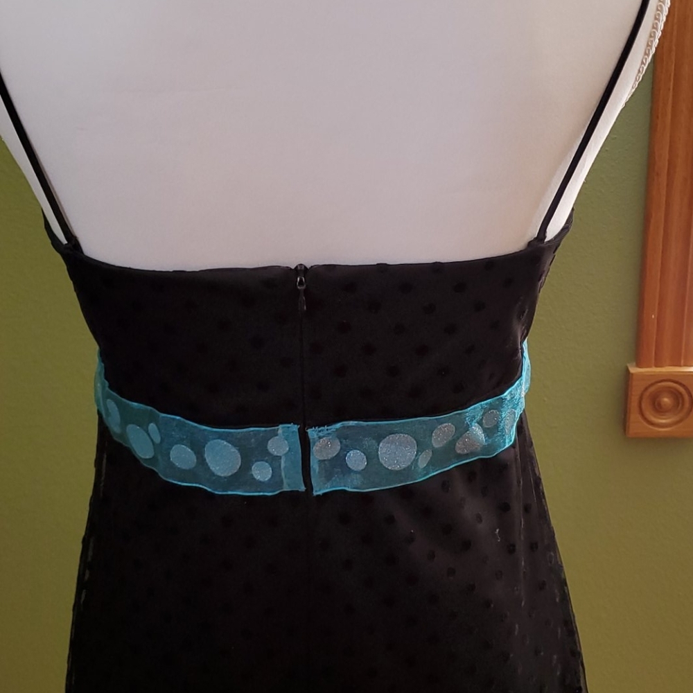 Blu sage size 6 dress. - Picture 4 of 7
